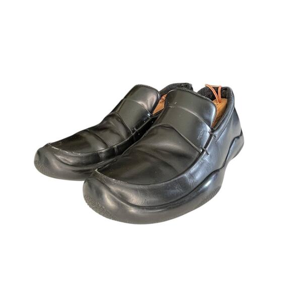 Vintage Mens Prada Leather Slip On Loafers Size 8 Black Rubber Soles - Picture 2 of 6